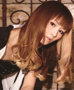 小林ゆう